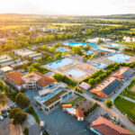 Hledáte aquapark, kde to žije celé léto? Navštivte Vadaš Štúrovo!